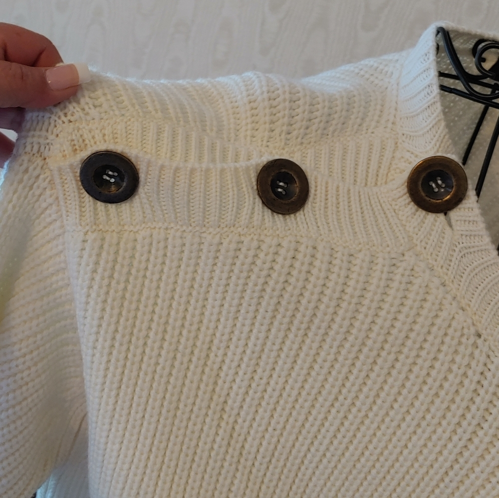CAARA Galloway Knit Sweater - Picture 7 of 12